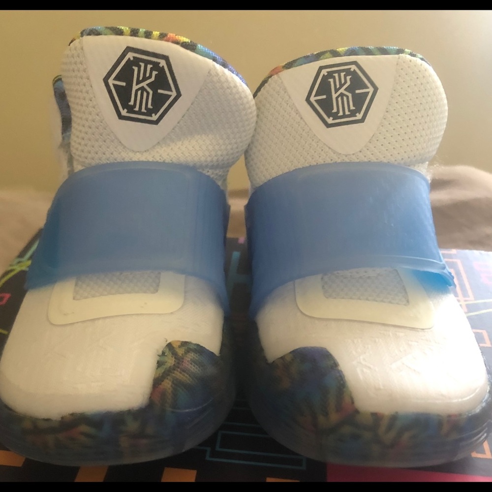 Toddlers Kyrie 6